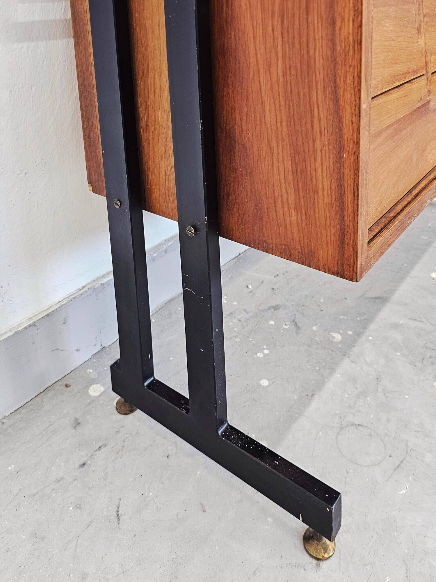 Mid Century Modern Walnut Library 1960s