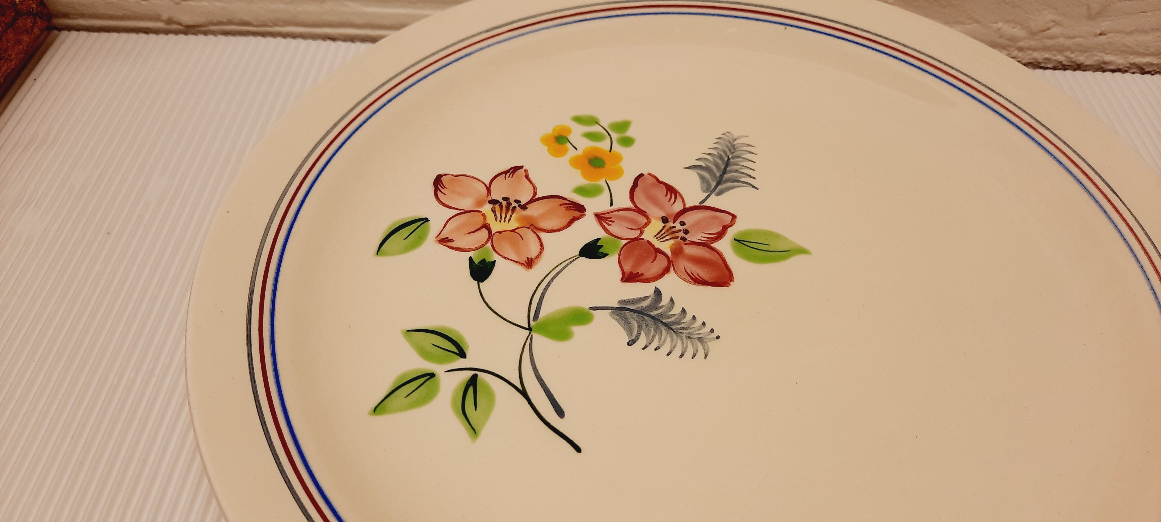 Cake dish on piedouche Salins