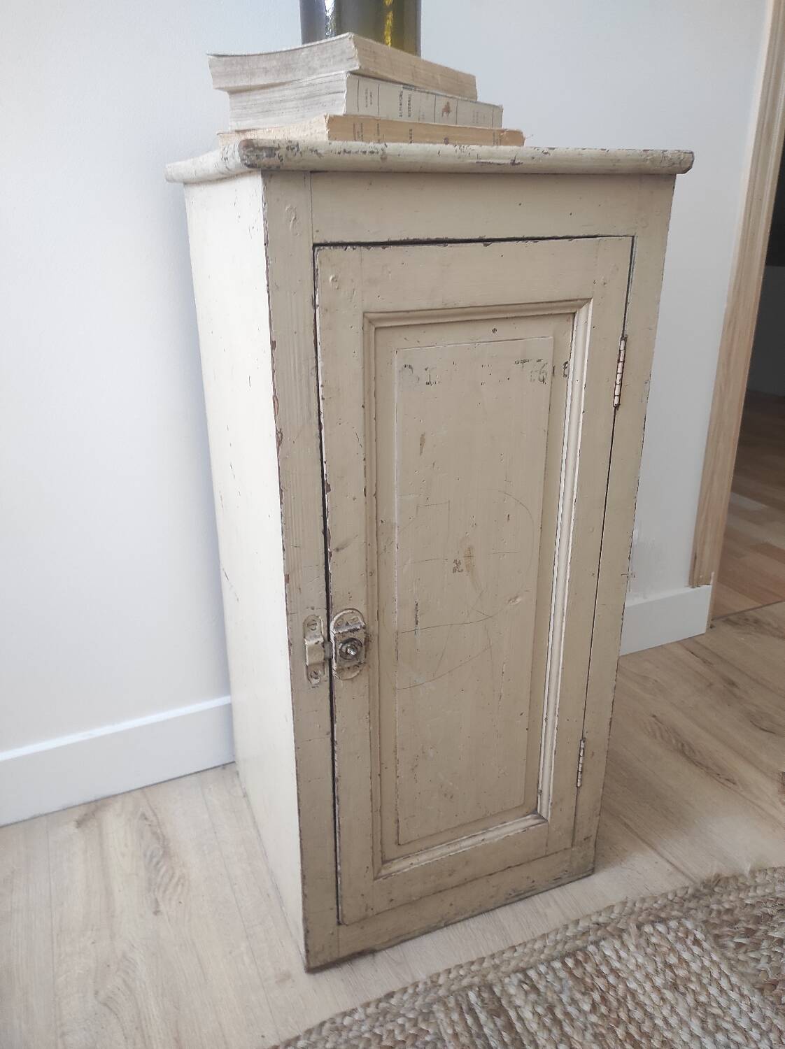 Small Parisian piece of furniture