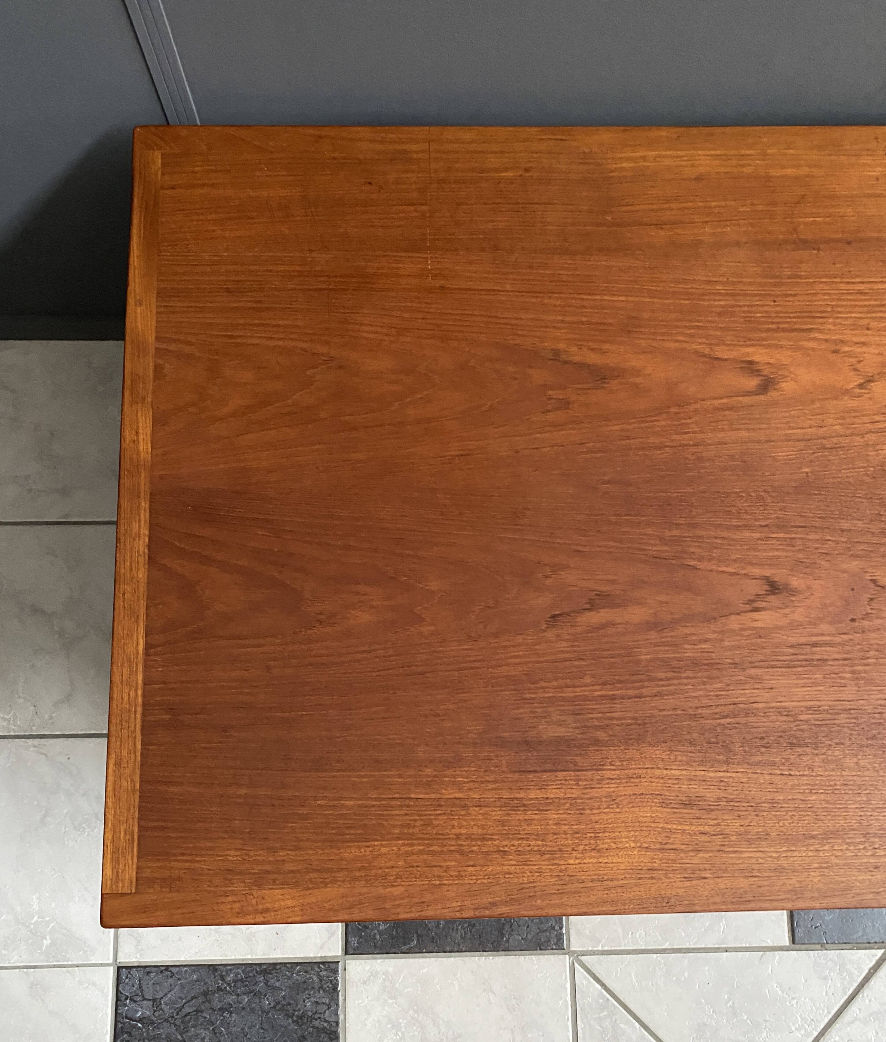 Large Teak coffee table with serving tray 1970s EMC Mobler Denmark