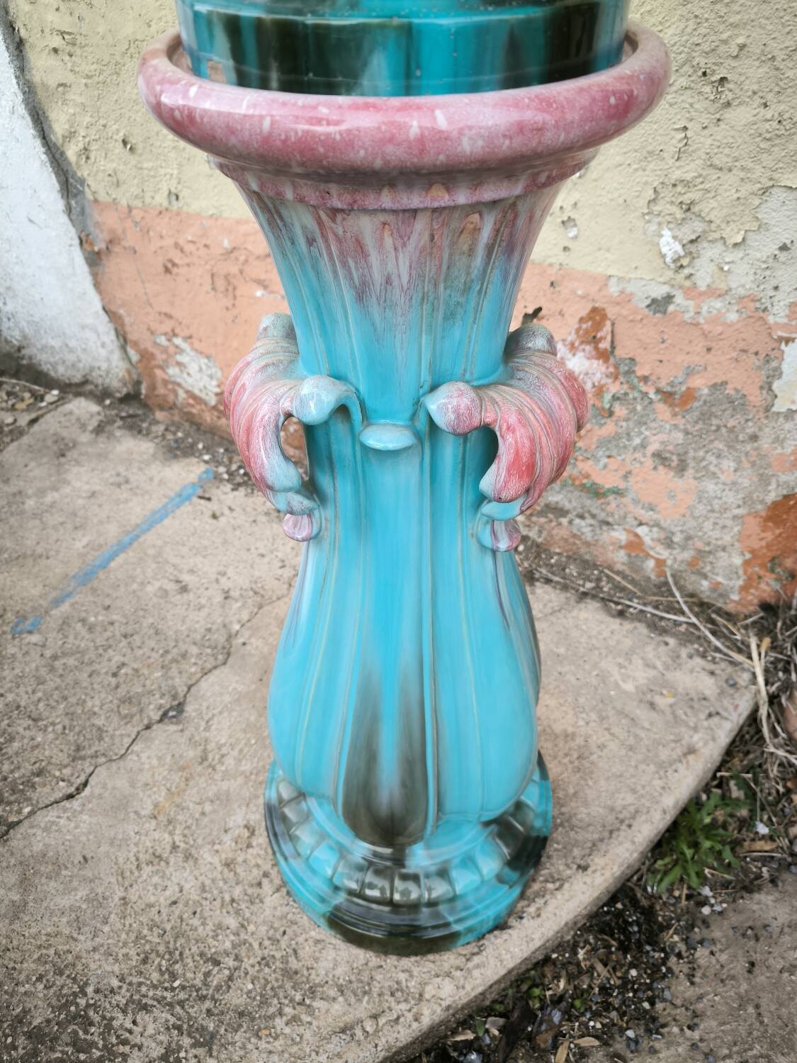 Vase and its ceramic pedestal by Delfin MASSIER circa 1890