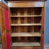 Louis XV wardrobe in solid walnut, 18th century.