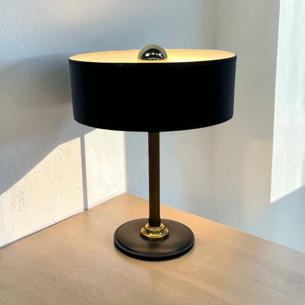 Lampe de table vintage noire avec pied en cuir