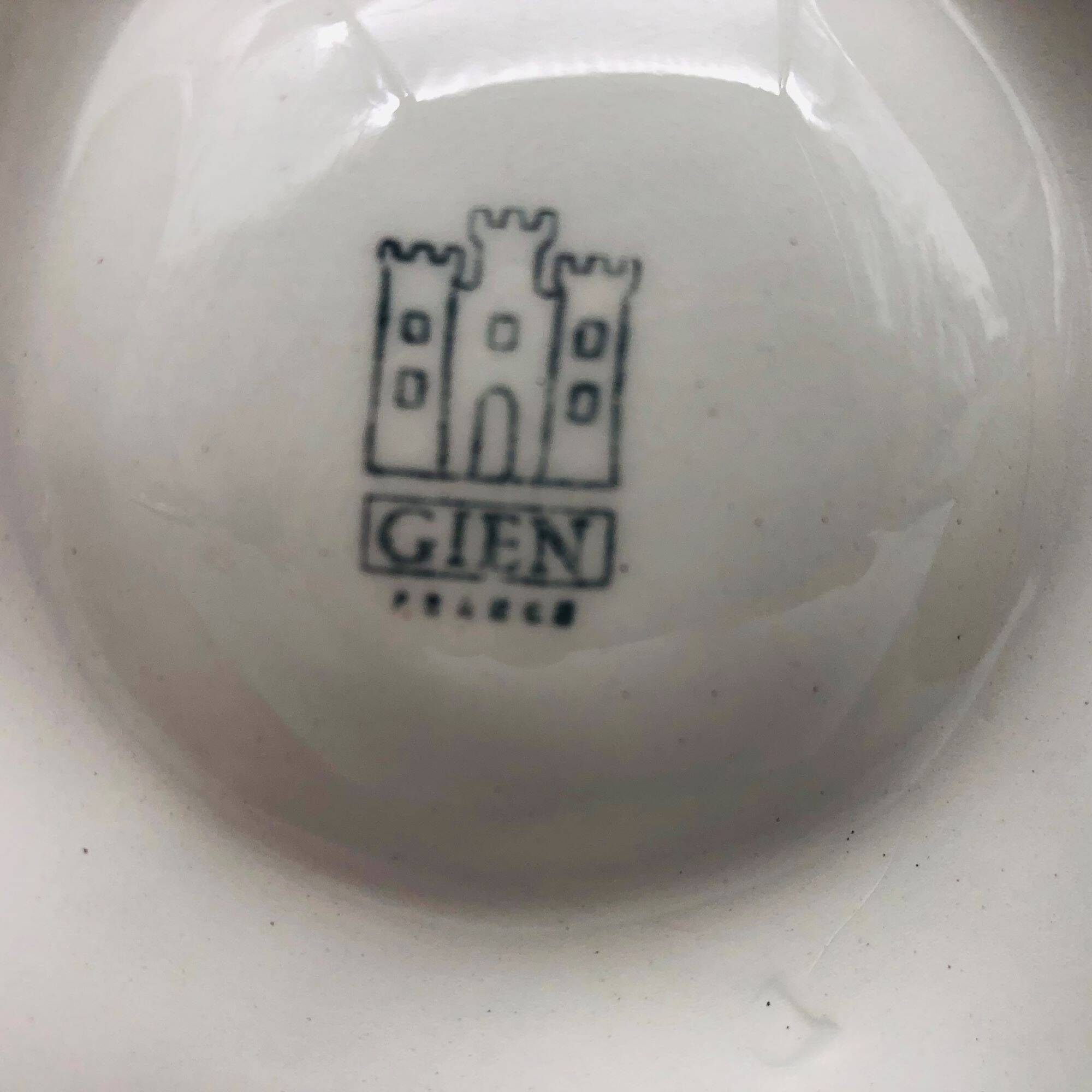 6 Gien Oyster Plates