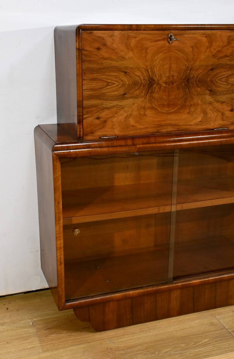 Meuble Vitré Rurka en Ronce de Noyer, Art Déco – 1940