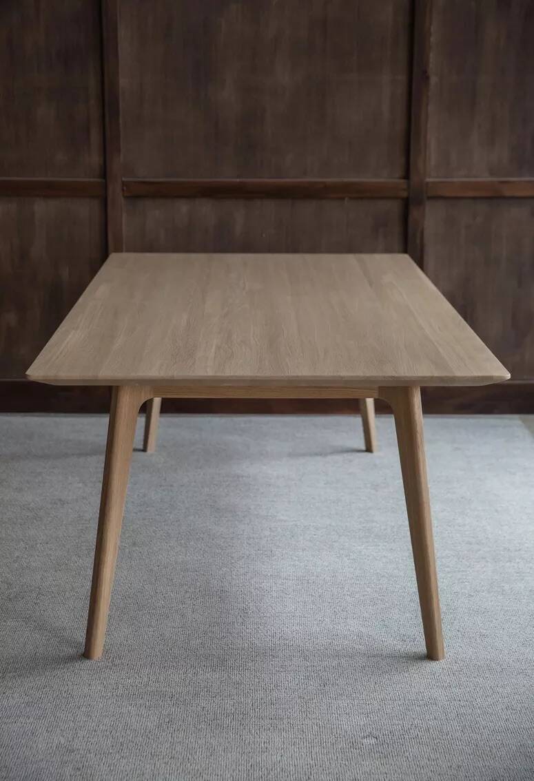 Dining table | Massive oak