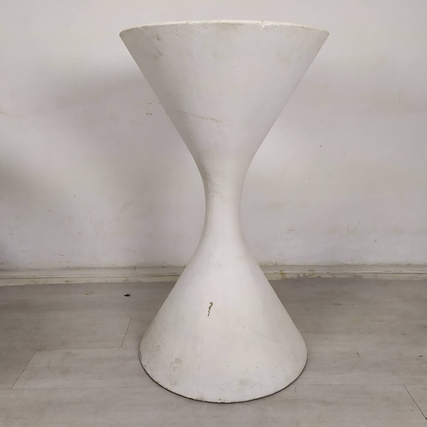 Anton Bee diabolo planter