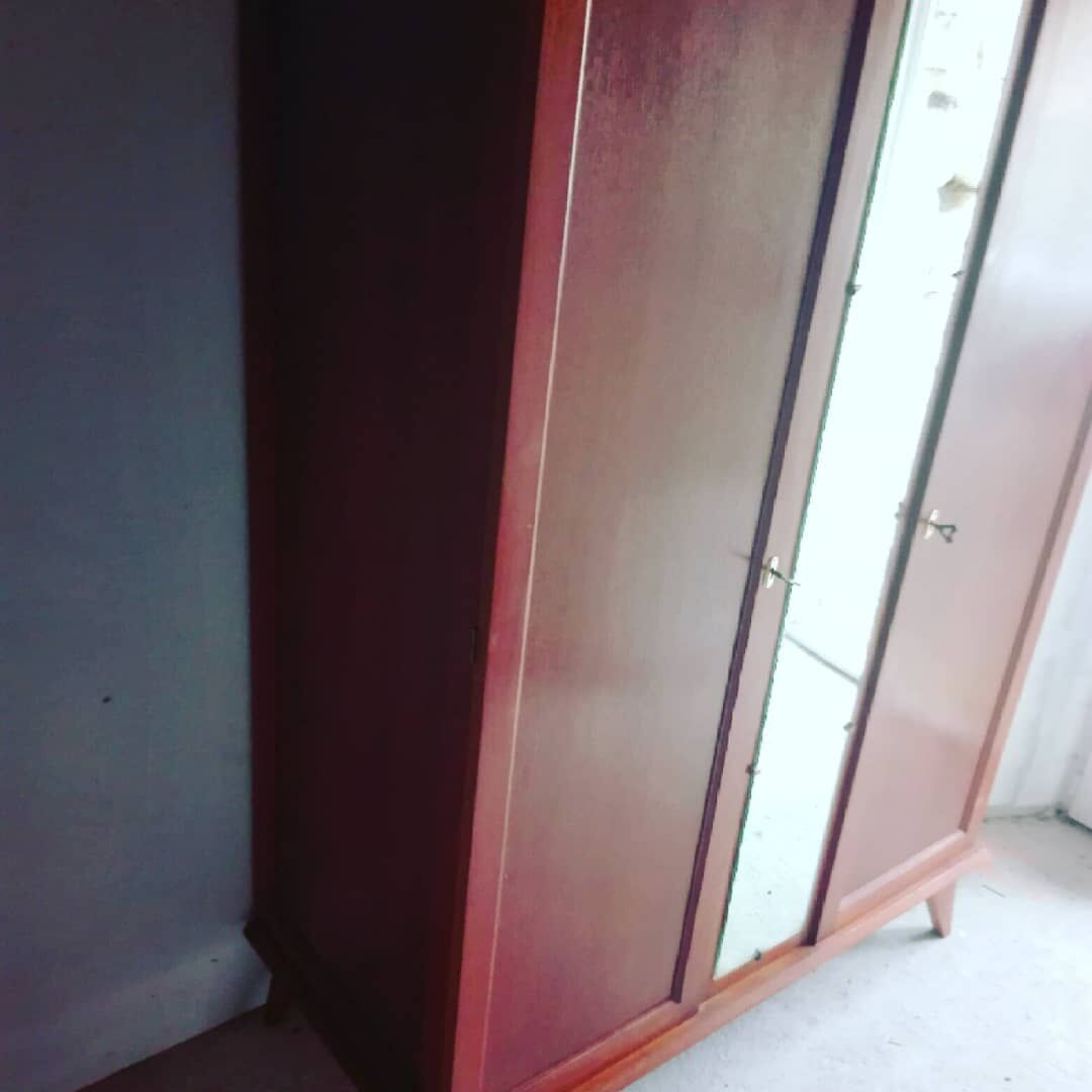 Cabinet feet compass