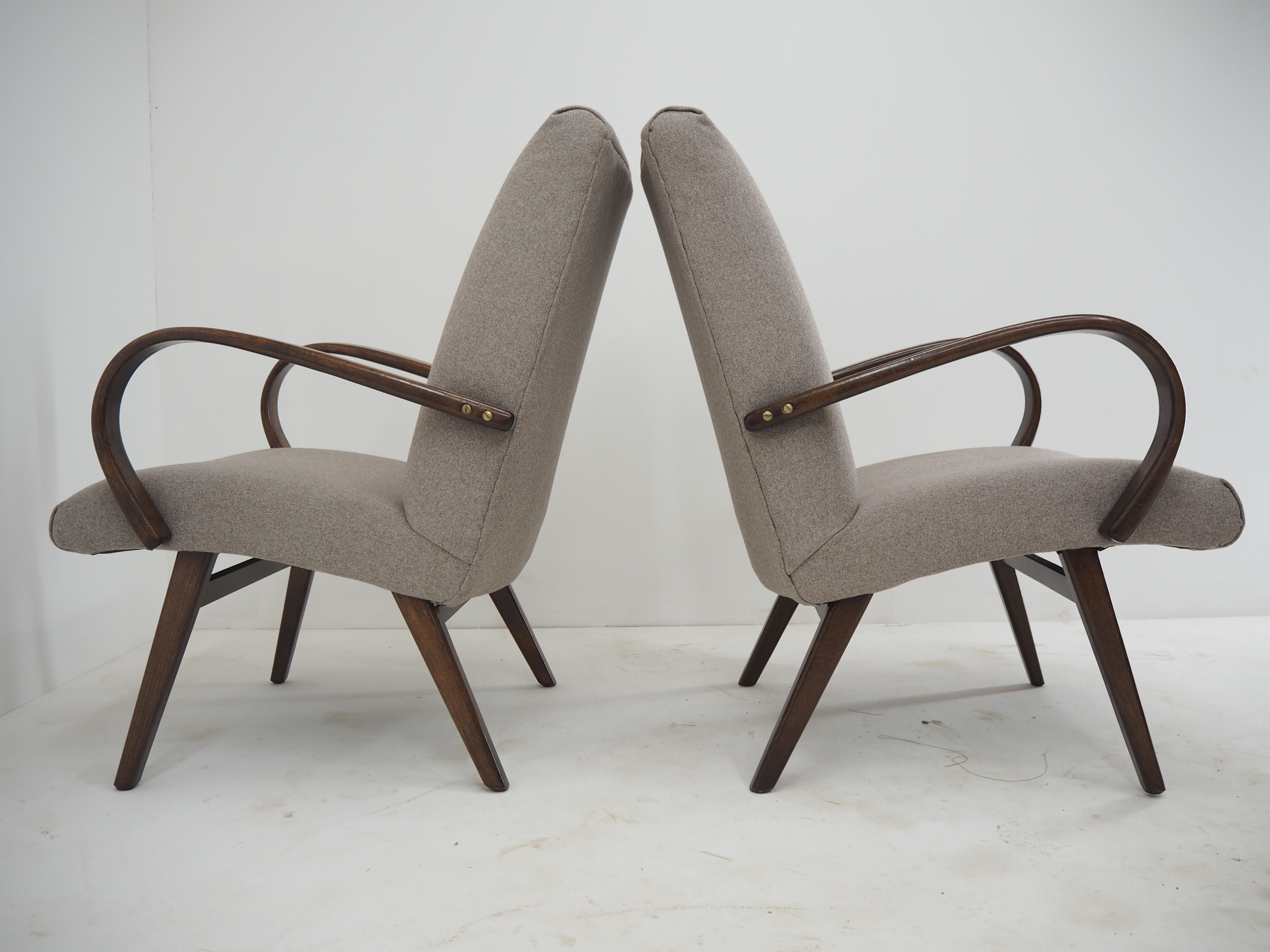 1960s pair of Ton/Thonet beech armchairs, czechoslovakia