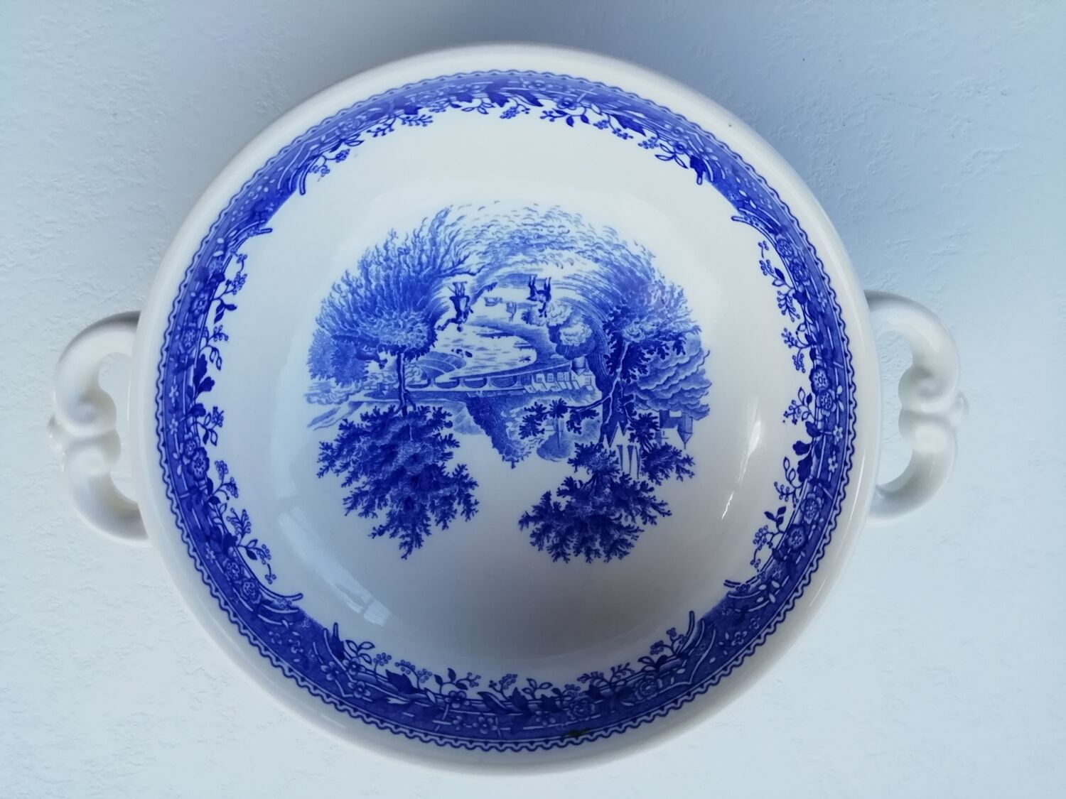 Burgenland broth bowl