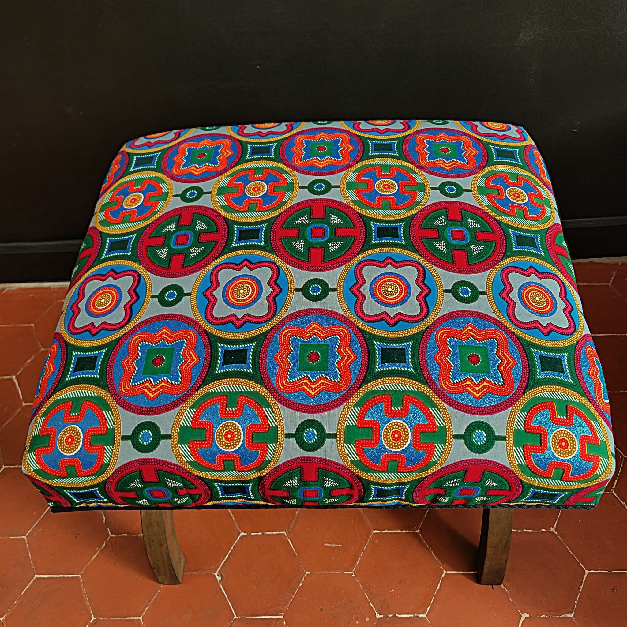 Curule stool - Pouf - Footrest - Bench