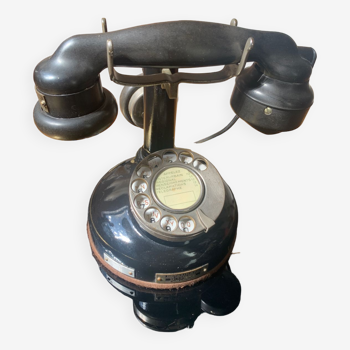 Téléphone à colonne, année 1920