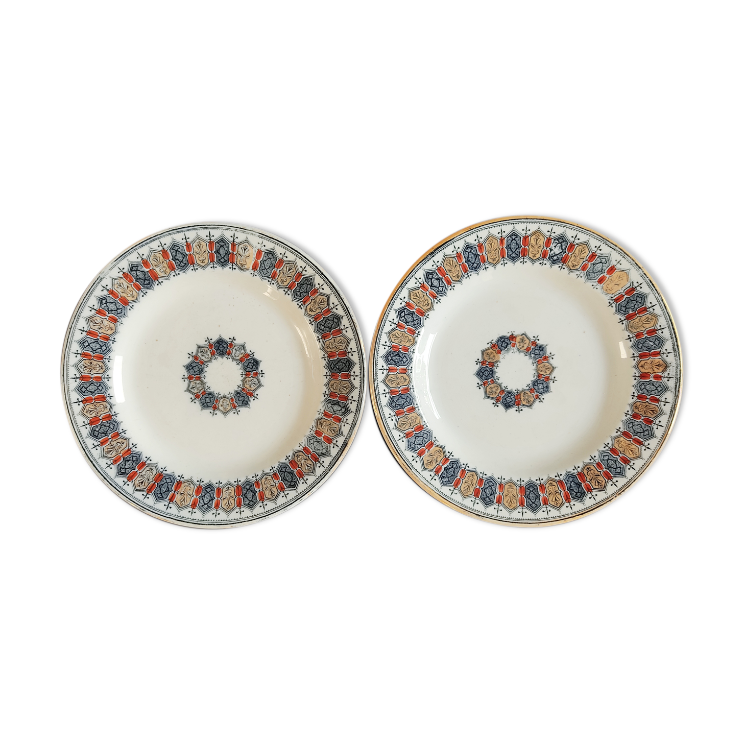 Pair of plate Boch Brothers Keramis Cellini