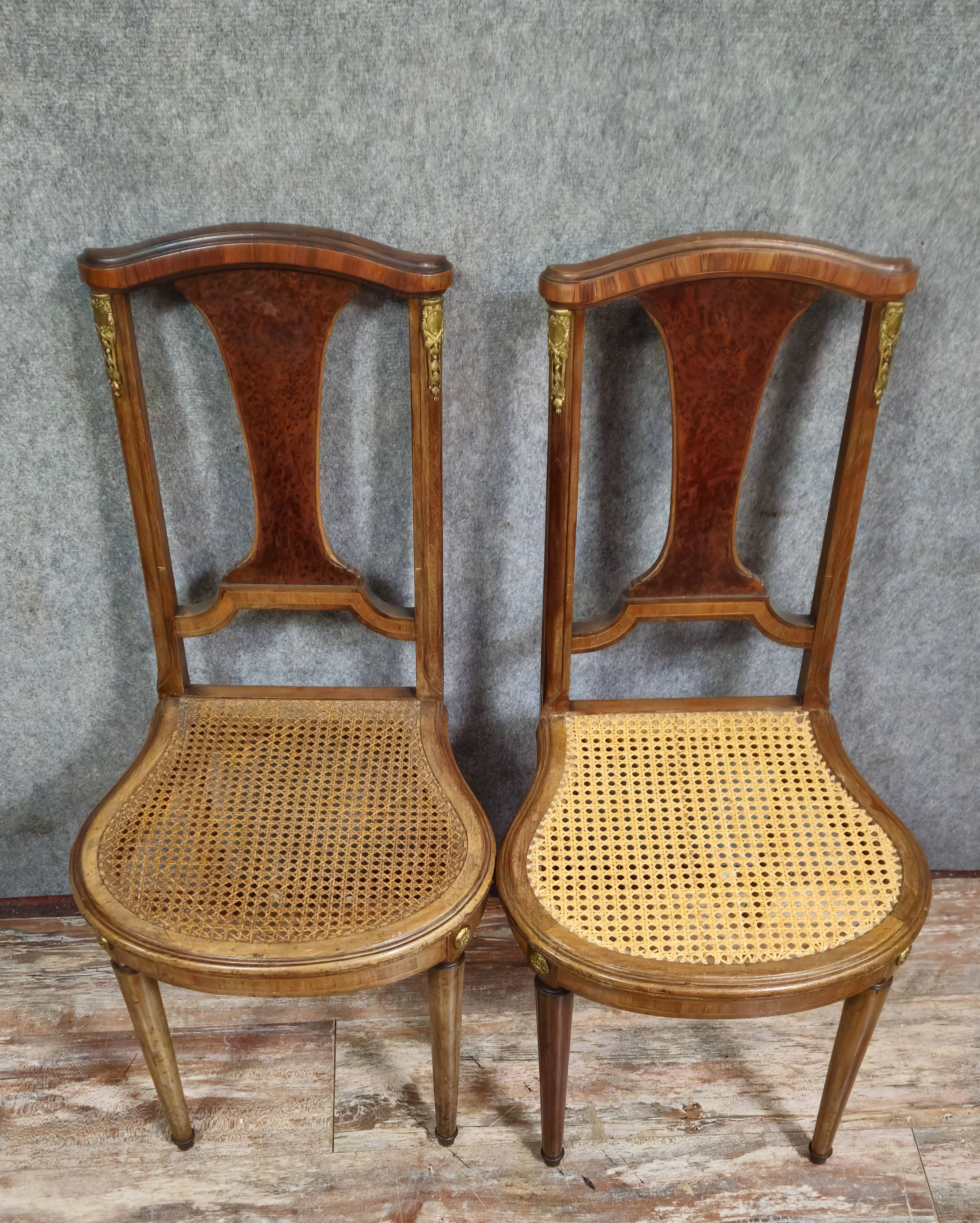 Paire de chaises anciennes en acajou avec cannage – Style Louis XVI