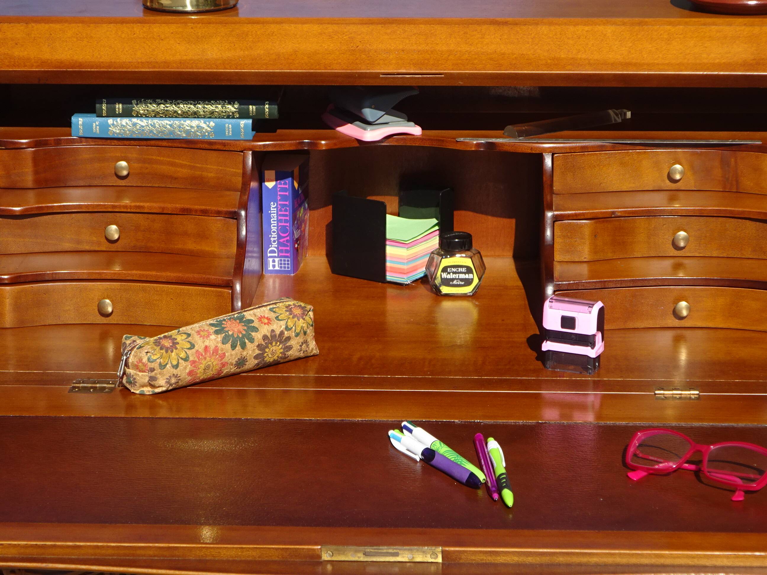 Secretary in solid cherry wood in Louis XV style.