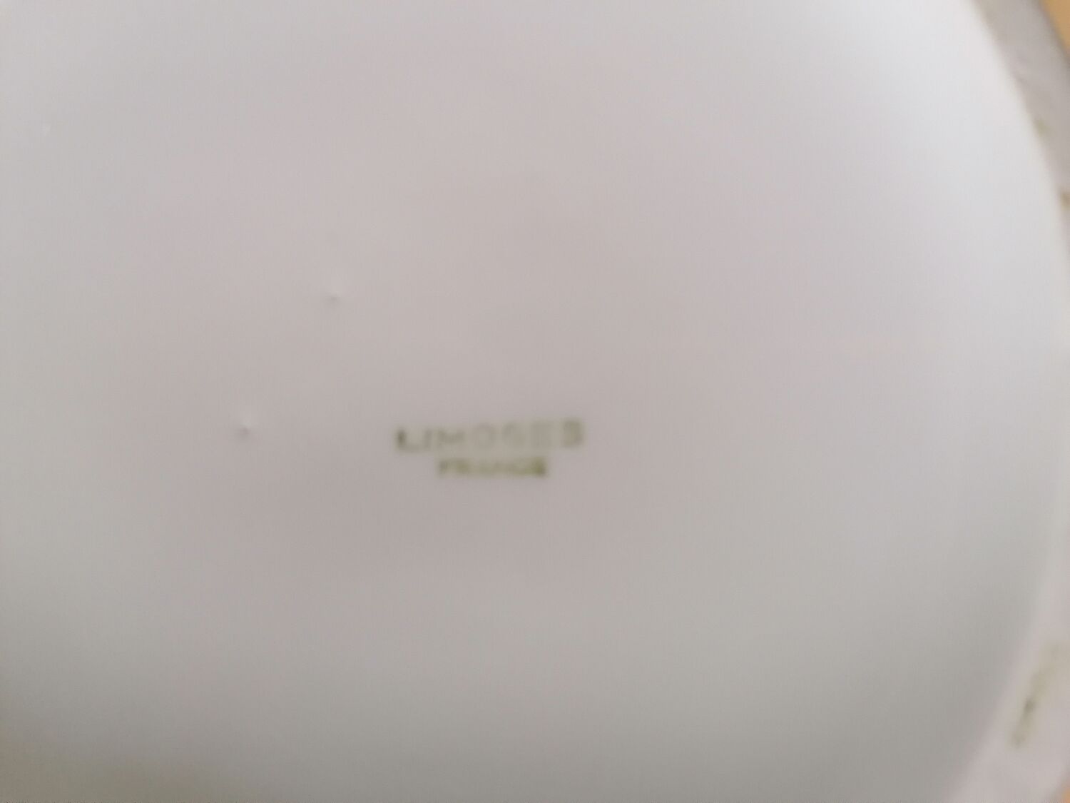 Cache pot Limoges in white porcelain