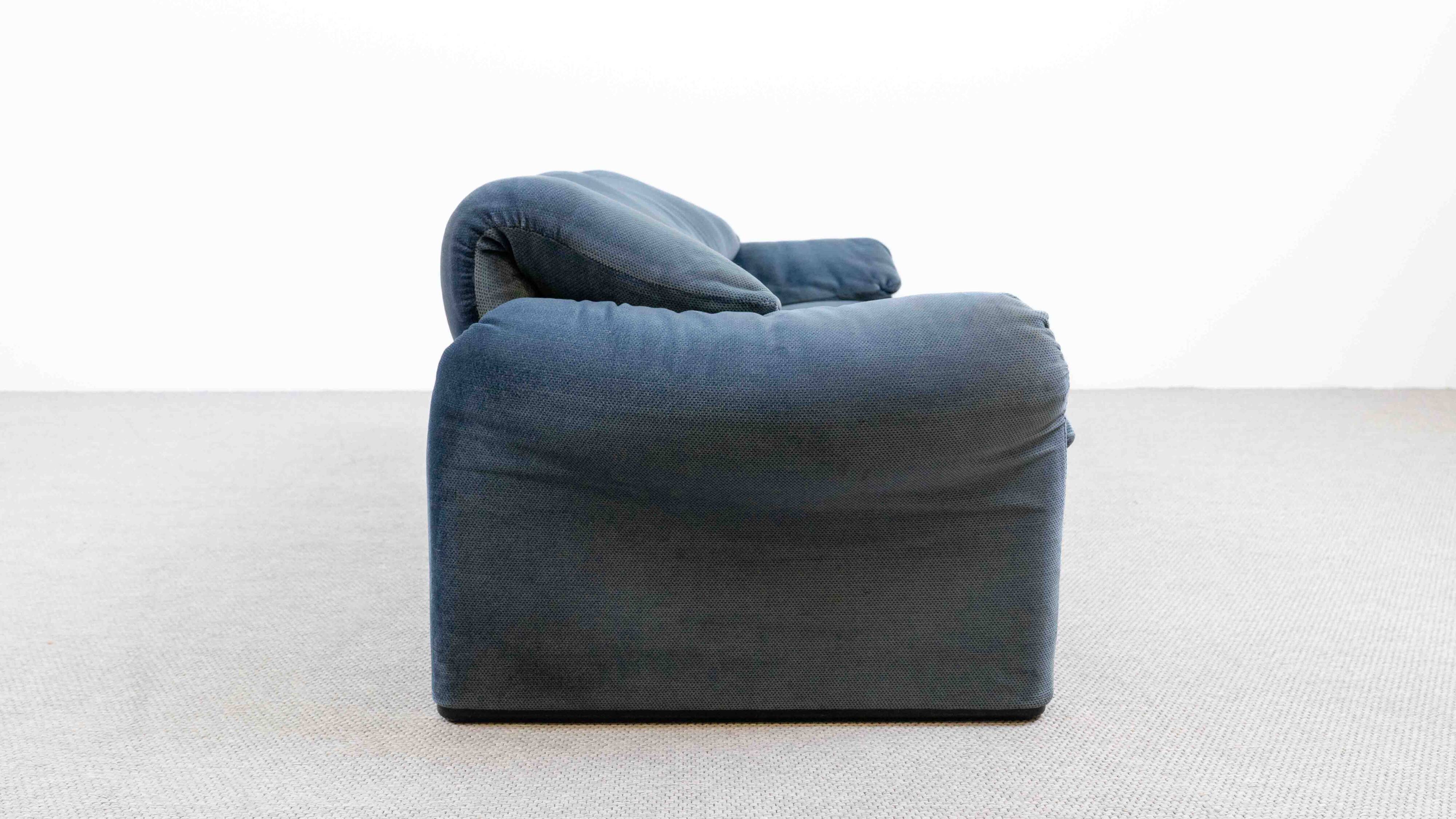 Maralunga Sofa by Vico Magistretti for Cassina, 1980s