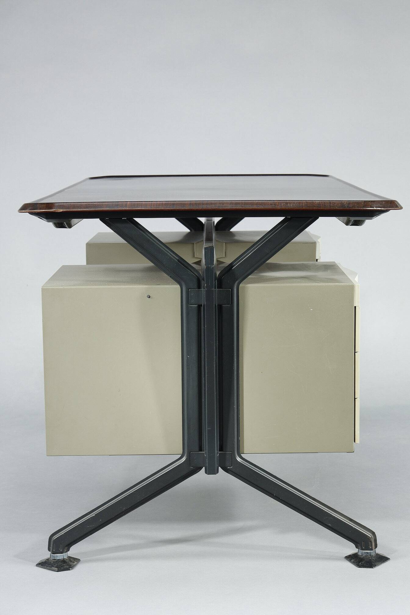 Large "ARCO" desk for Olivetti by BBPR