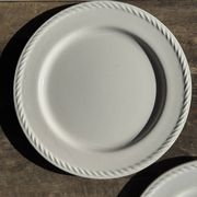 Lot de 3 grandes assiettes blanches classiques D24,5