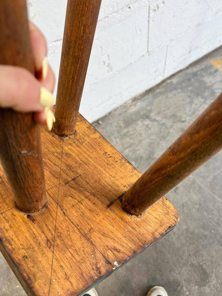 Vintage tripod stool/stool/vegetable table