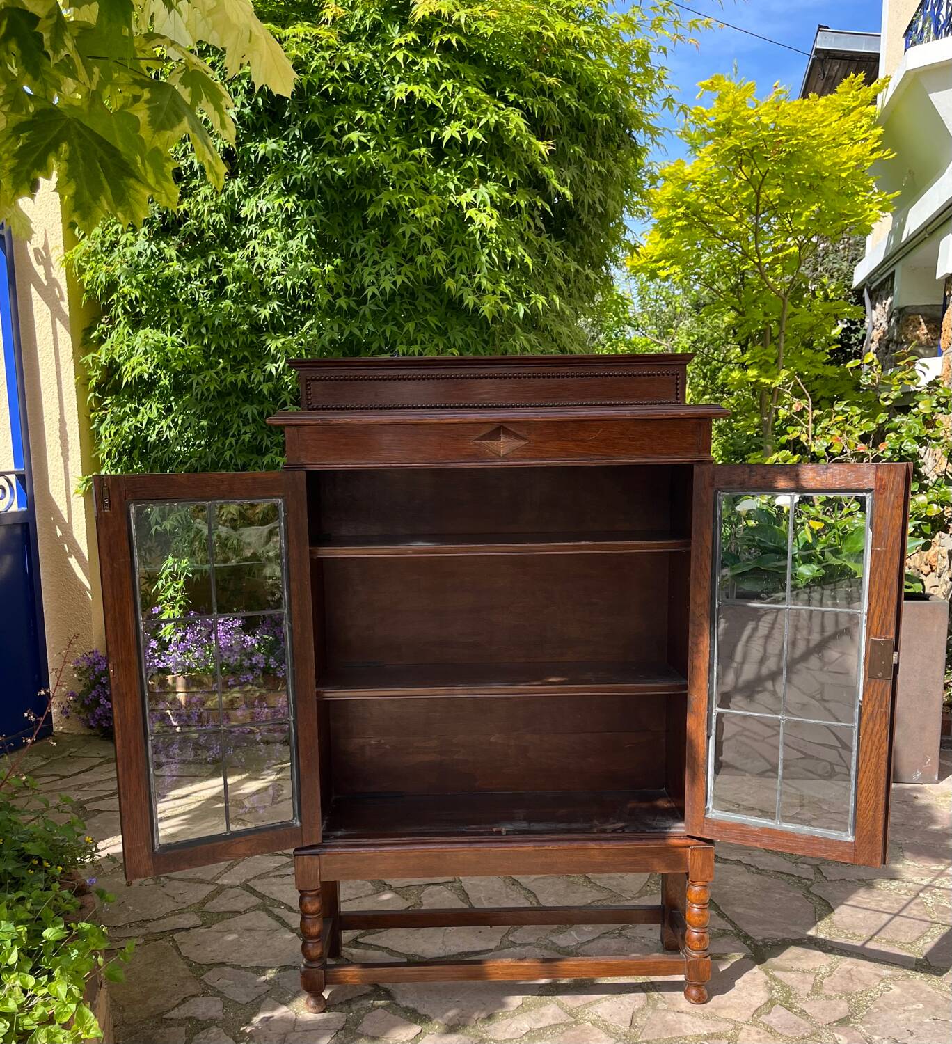 Antique 2-door display cabinet