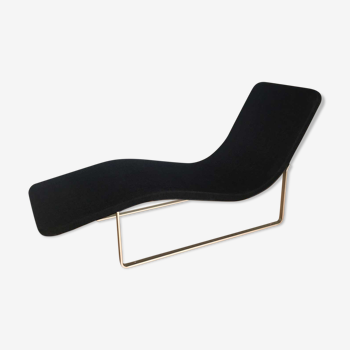 Black lounge chair