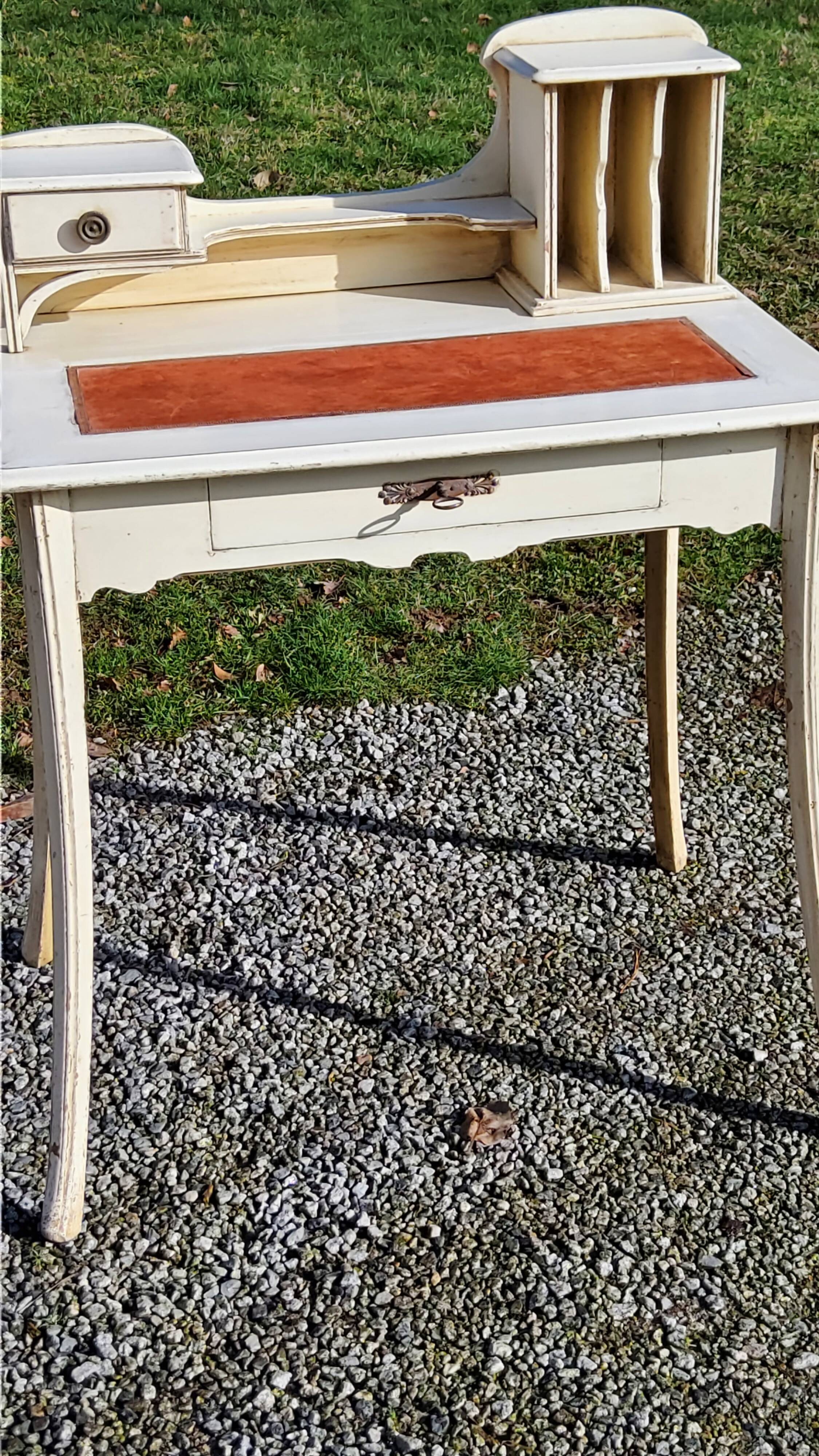 Happiness of the day art nouveau desk from the 1900s