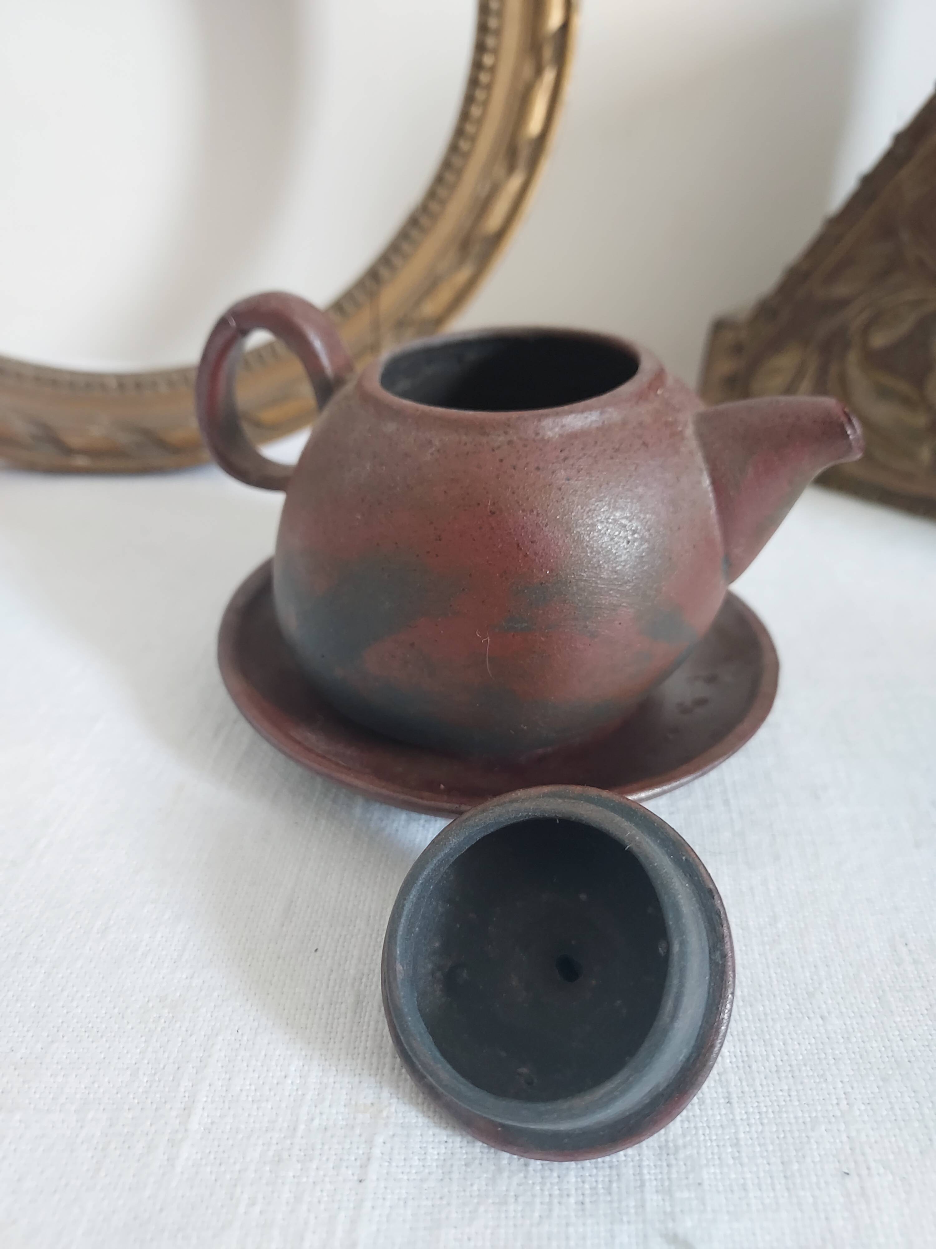 Chinese teapot for the tea ceremony