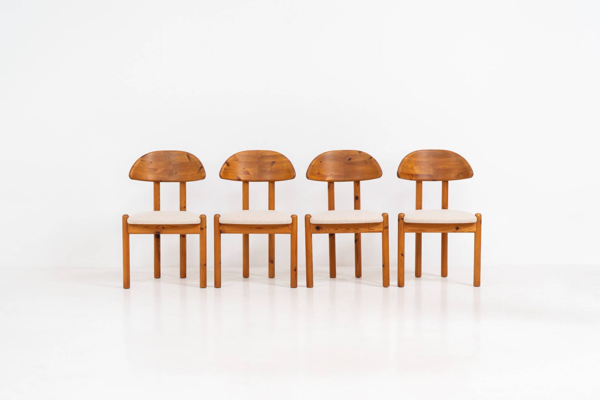 Set of 4 pine chairs by Vamdrup Stolefabrik