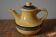 Cafetière vintage jaune paille Gien modèle "Djerba"