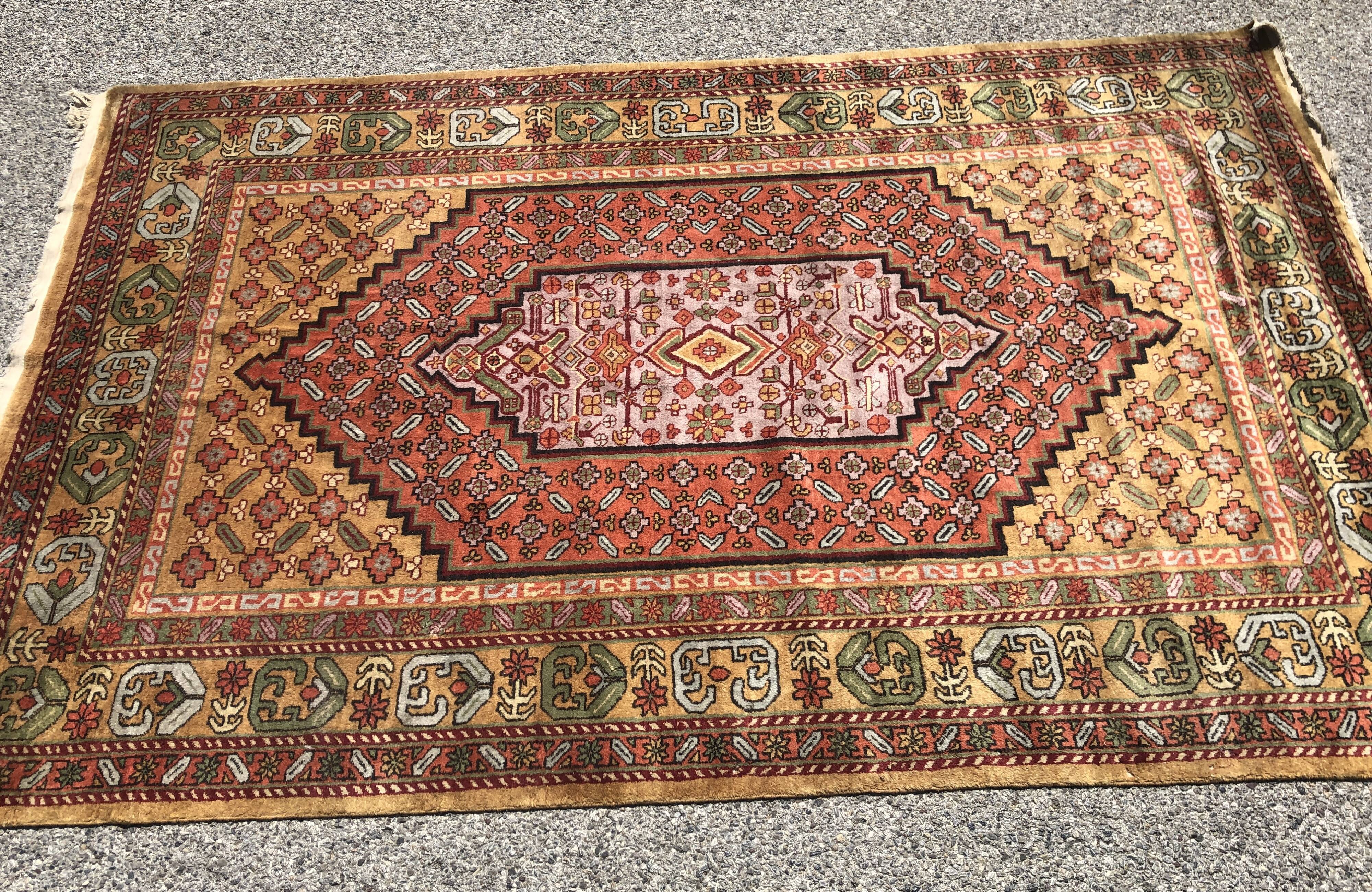 Oriental carpet / Asia Xinjiang : 1.80 X 2.80 M