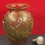 Very beautiful grapevine and vine leaves glass vase, curiously unsigned 22 cm