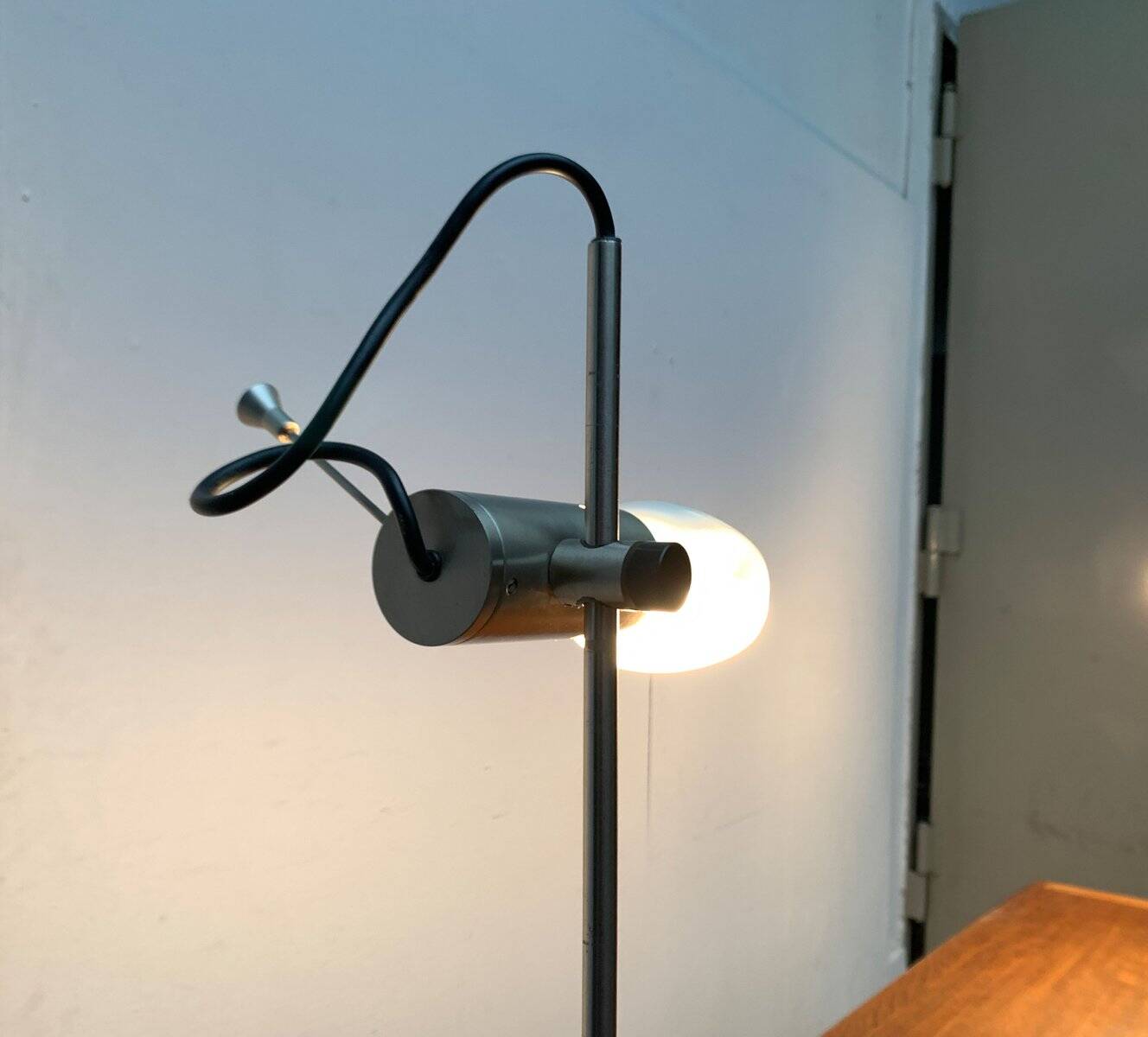 Italian table clamp lamp Model 255 by Tito Agnoli for Oluce, 1950s