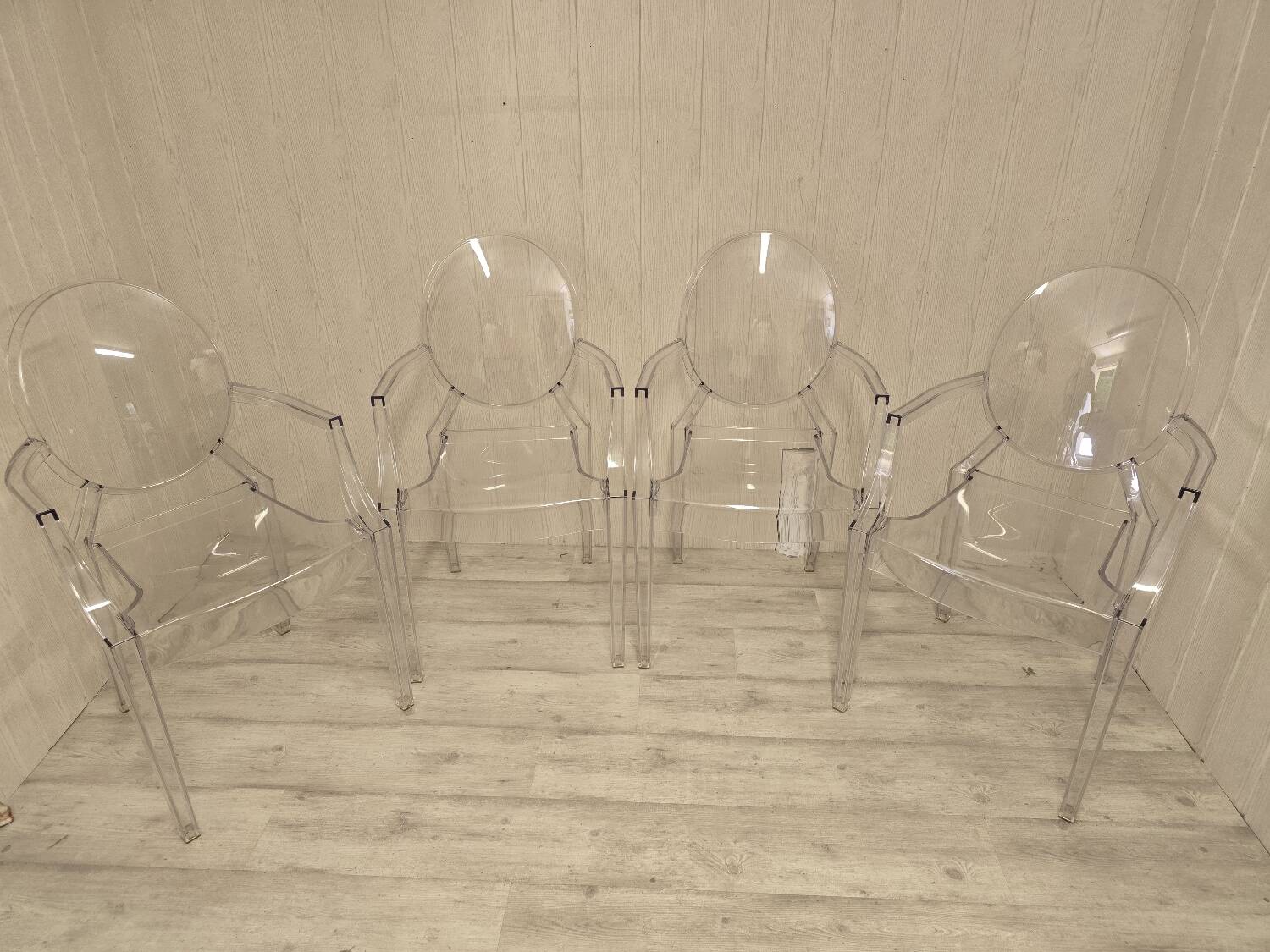 4 fauteuils Philippe Starck model Louis Ghost par Kartell