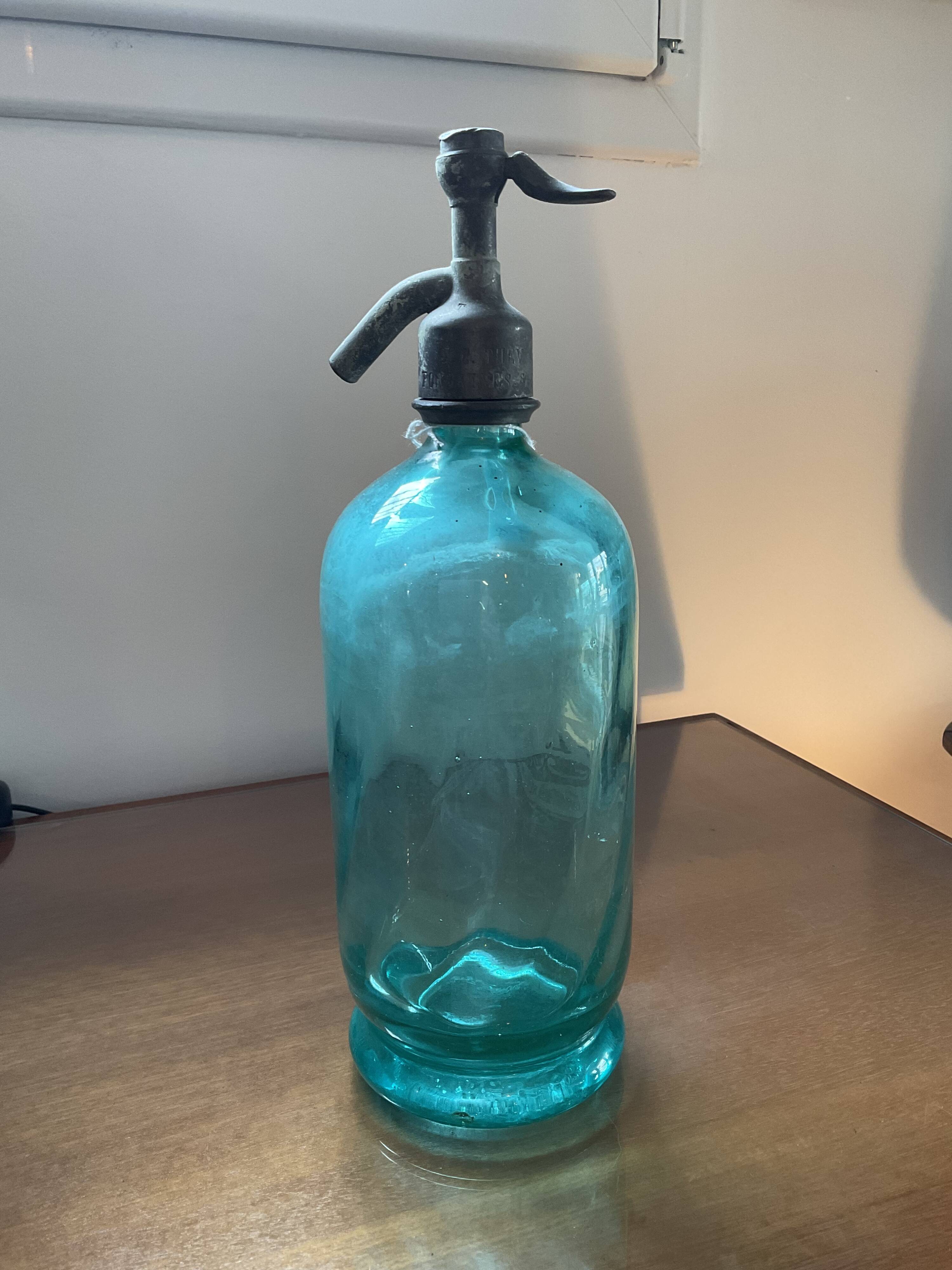 Siphon blue lagoon .engraving fontaine sur saone