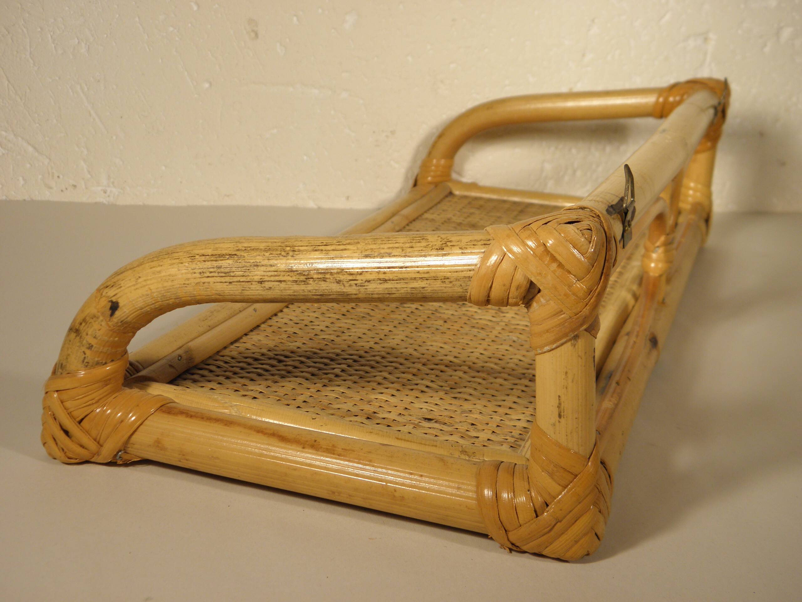 Etagère murale en rotin 45 x 20
