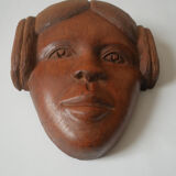 Head carved in wood African art