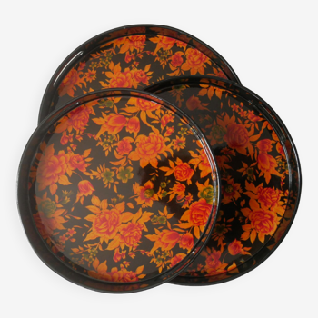 Lacquered wooden serving trays nesting trays in wood floral décor