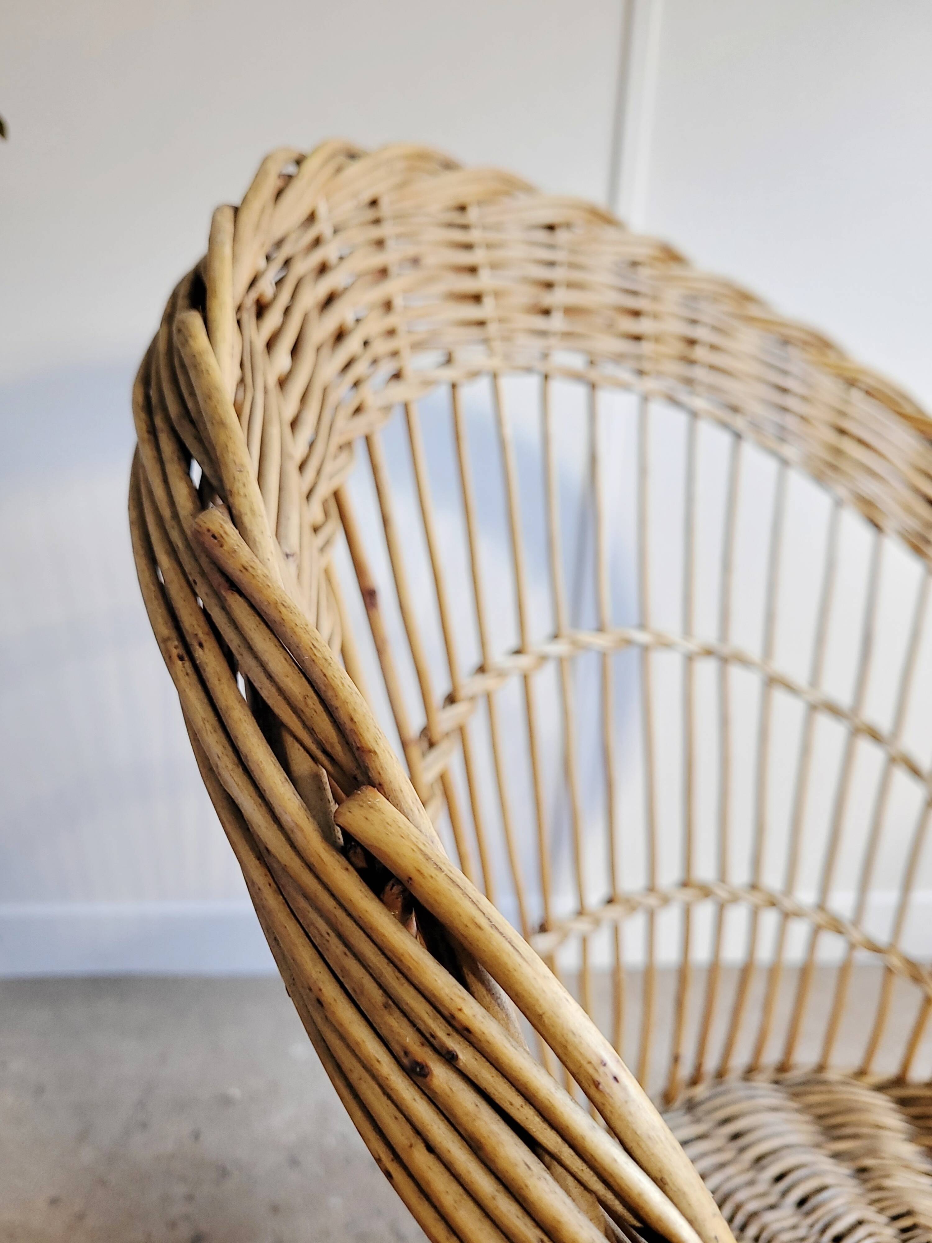 Wicker basket chair