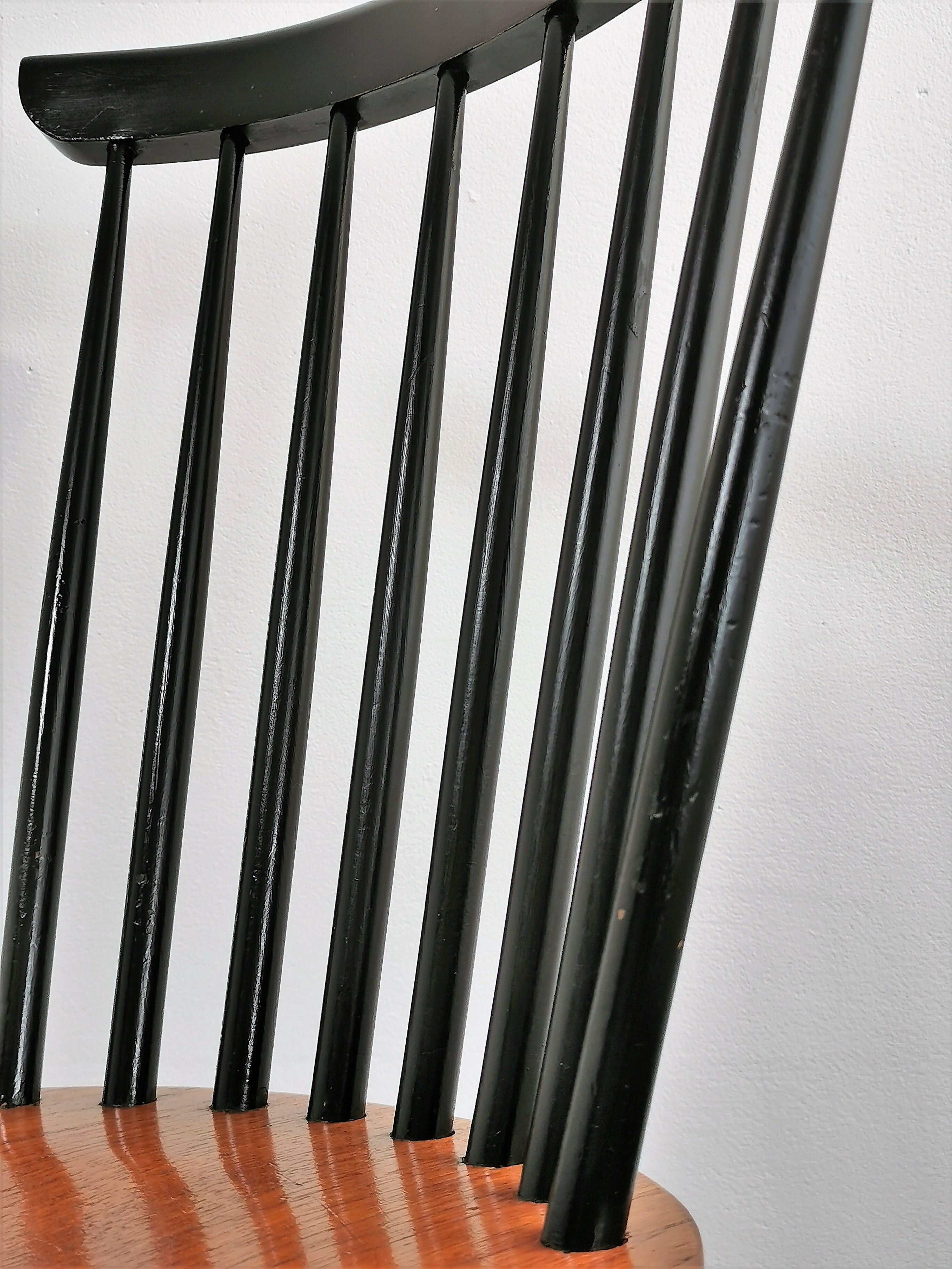 Chair by Ilmari Tapiovaara