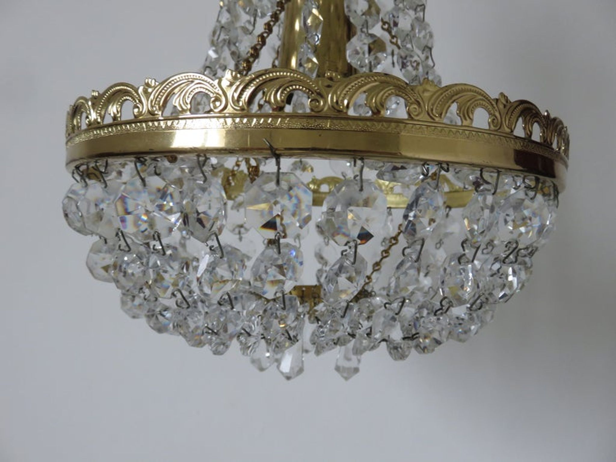 "Hot air balloon" chandelier with Deknudt stamps, 40s