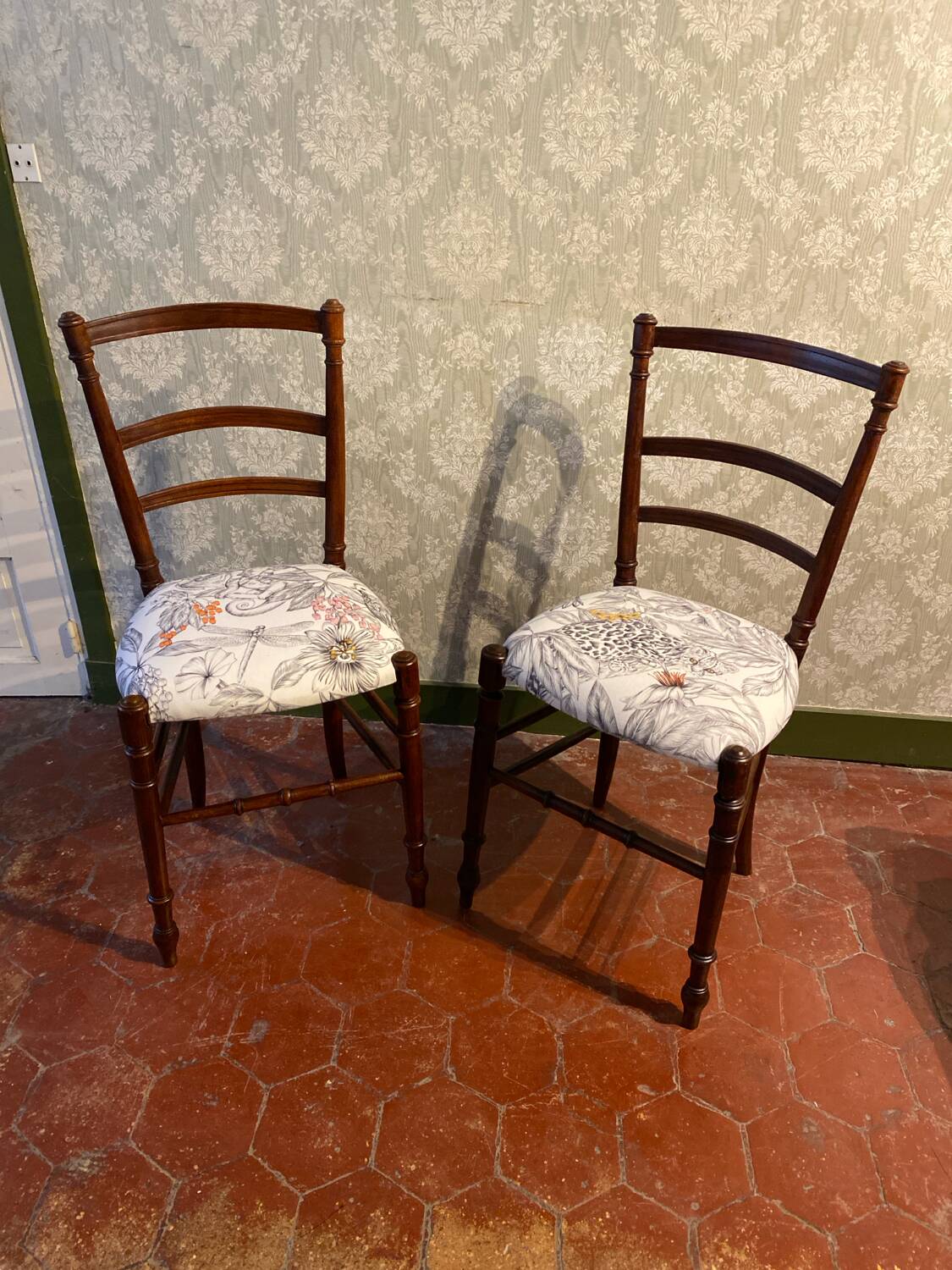 Lot de deux chaises de chambre 19e