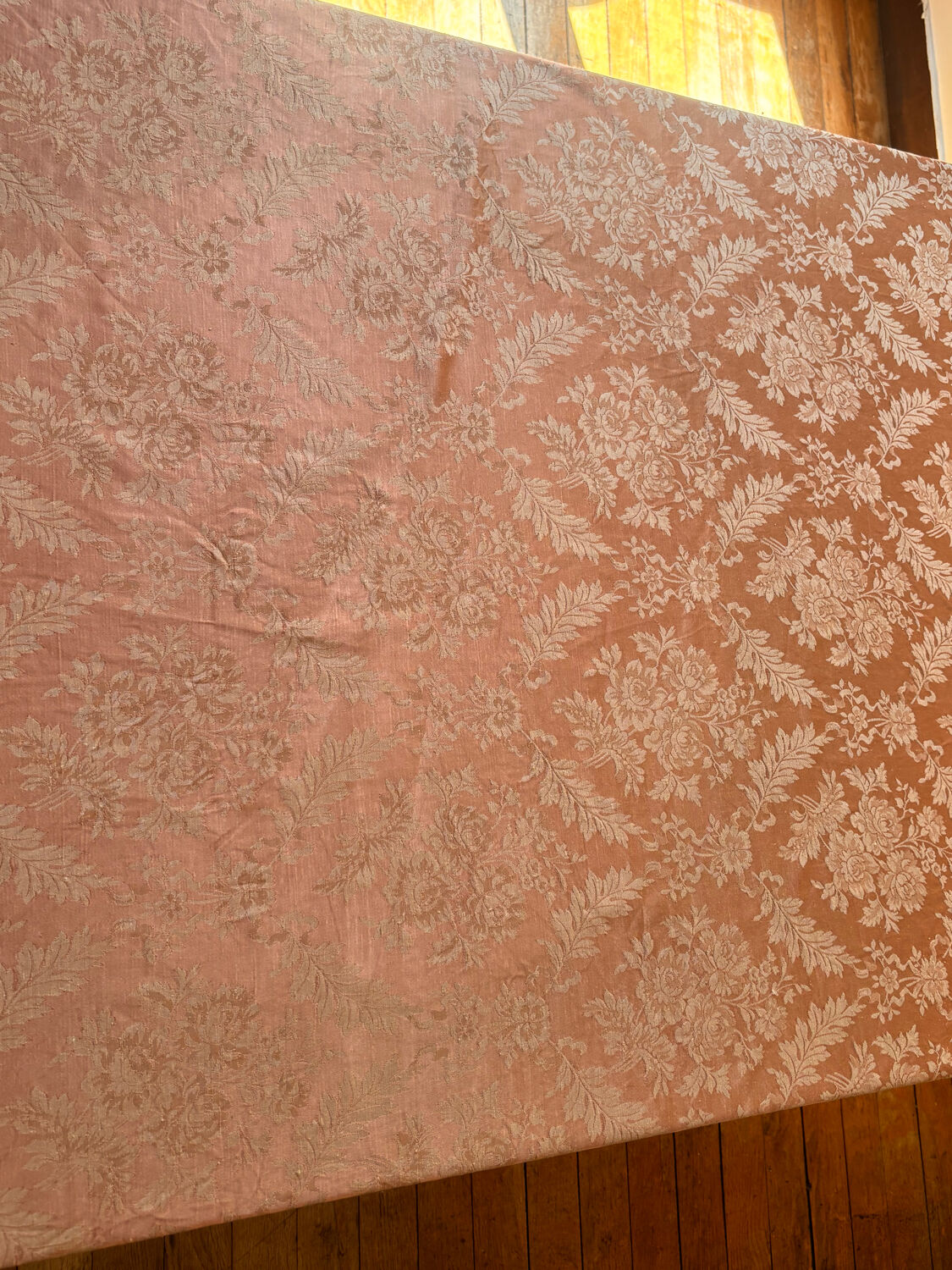 Nappe en soie damasse 19th