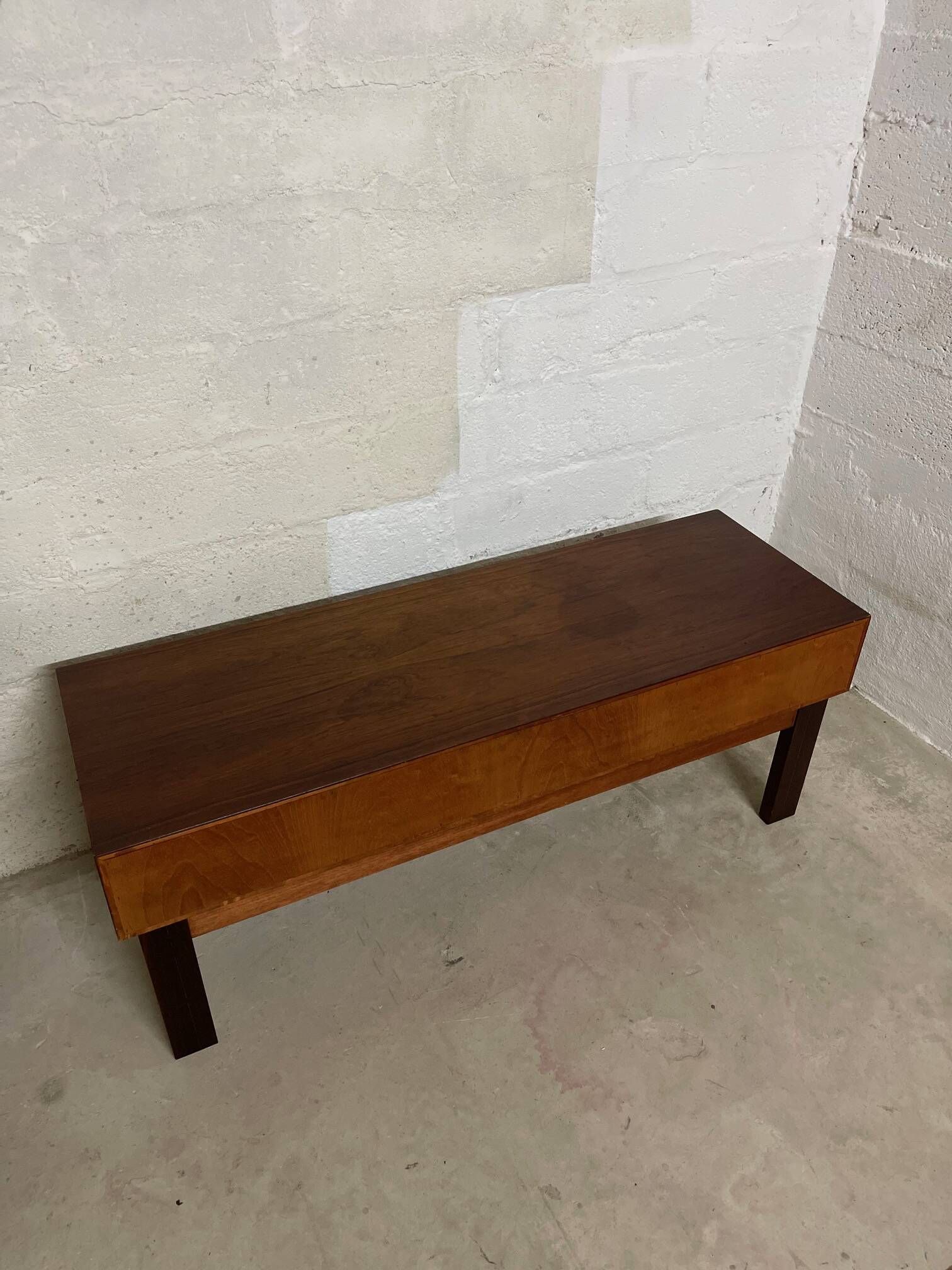 Commode / Scandinavian entrance furniture Swedish Ateljé Glas & Trä – GT 6890 –