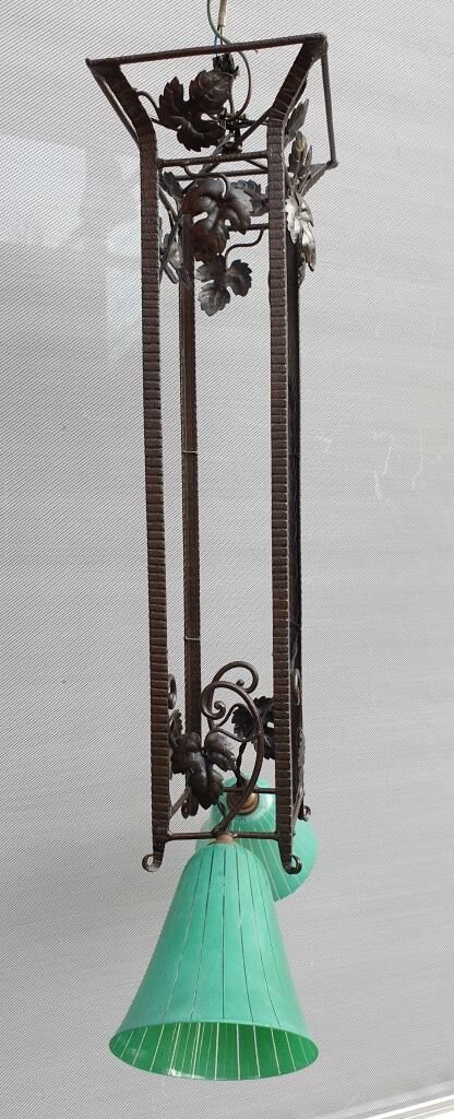 Art Deco chandelier 1930 in leafy wrought iron with 2 green tulip lights
