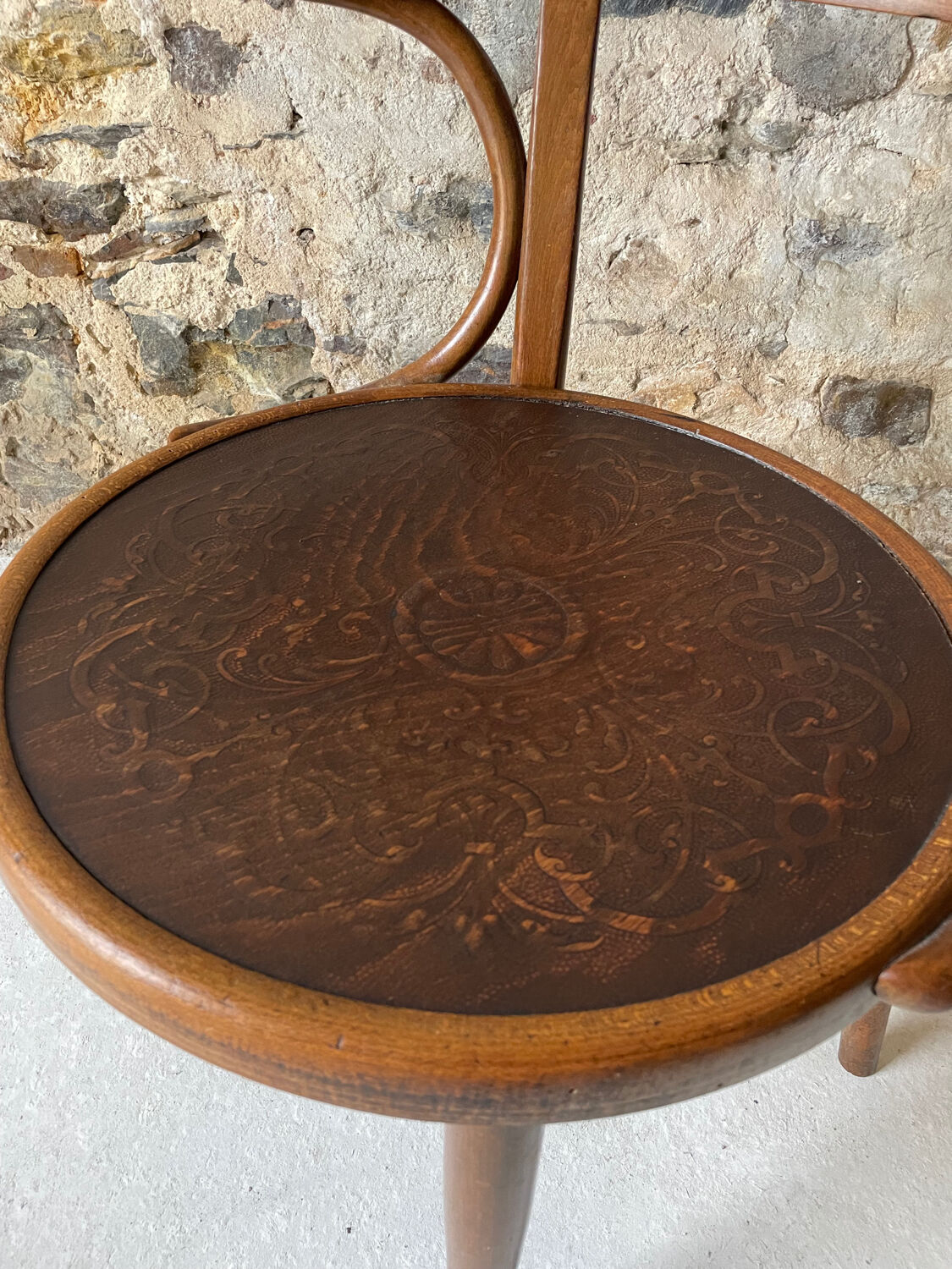 Thonet chair with bent wood, stamped.