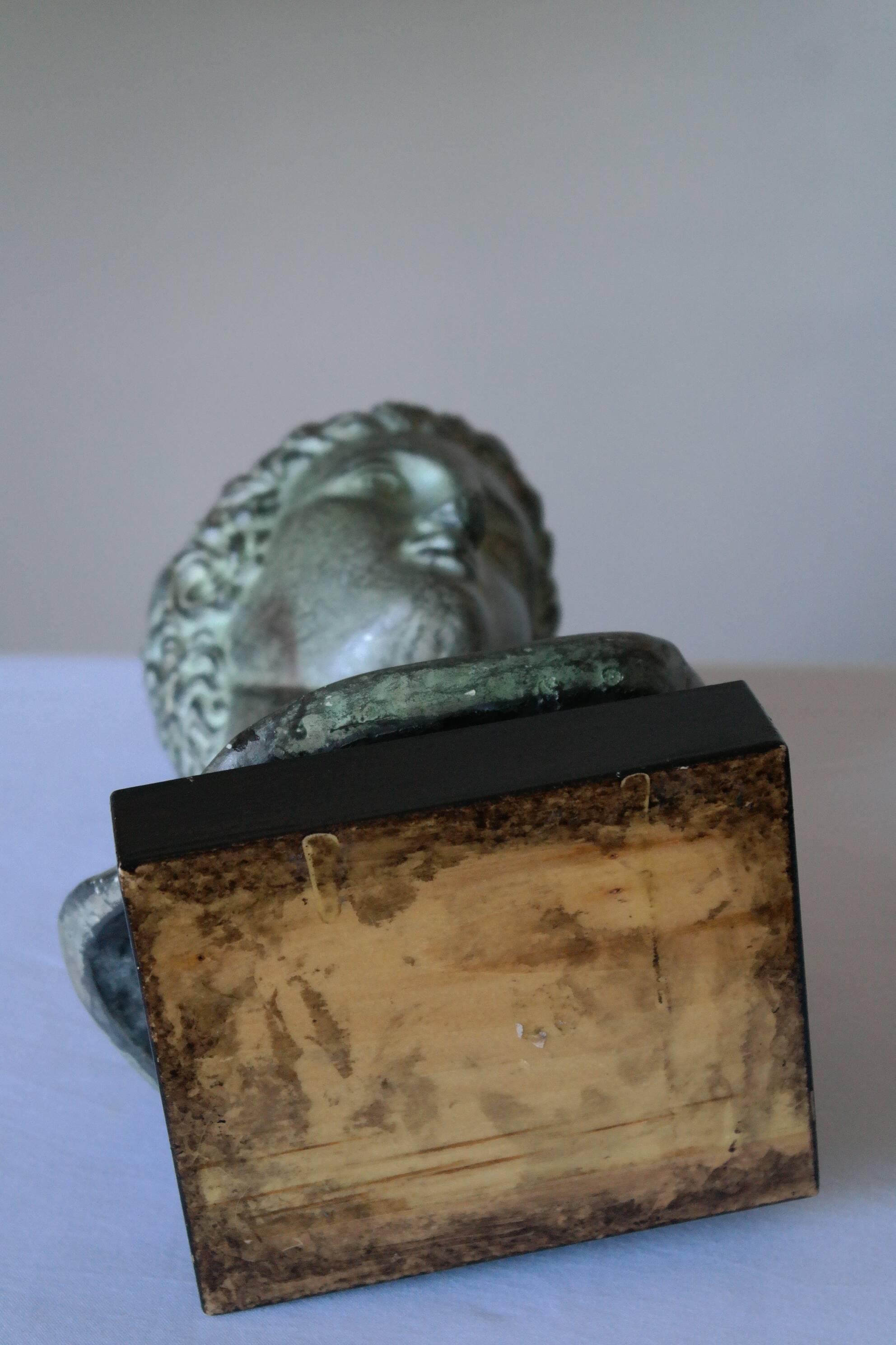 Greek marathon boy bust