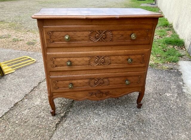 Neorustic chest of drawers