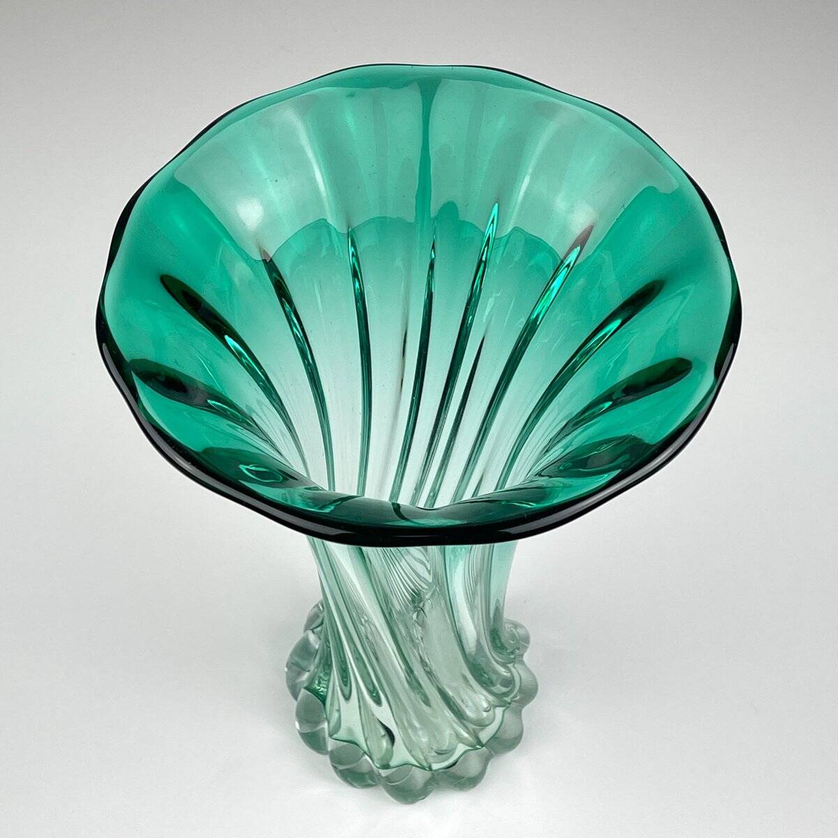 Vintage green Murano vase, Italy, 1970s