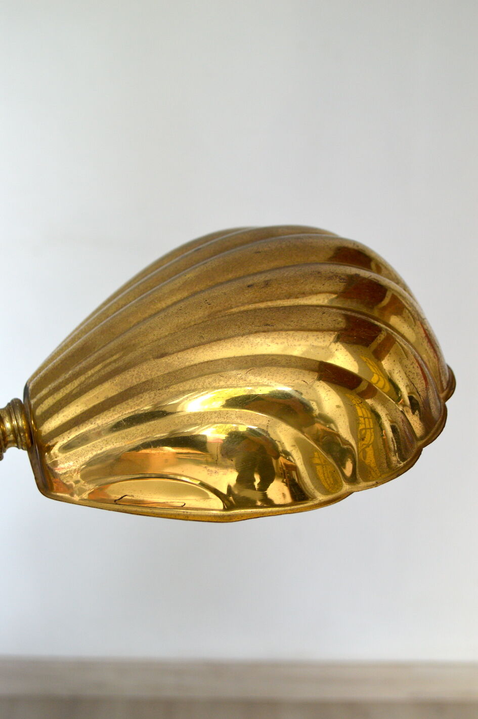 Vintage scallop lamp